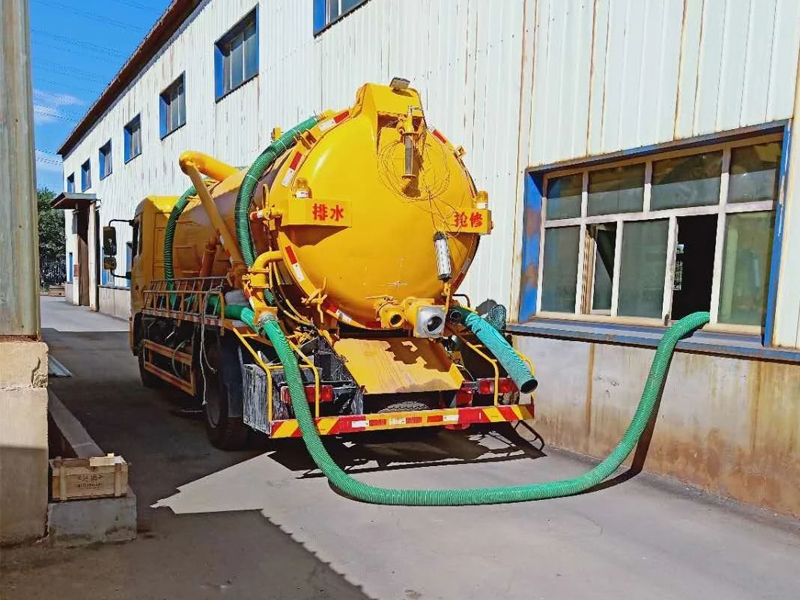 静安厂区化粪池清理